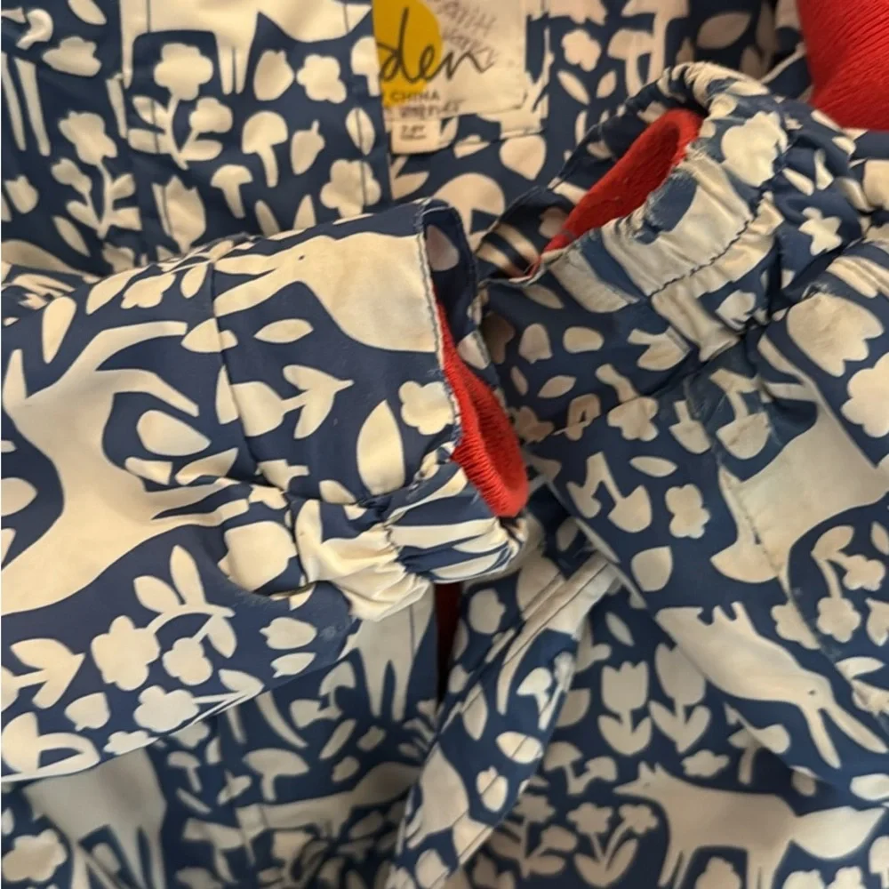 Mini Boden Blue and White Patterned Jacket with Red Lining - Picture 3 of 4